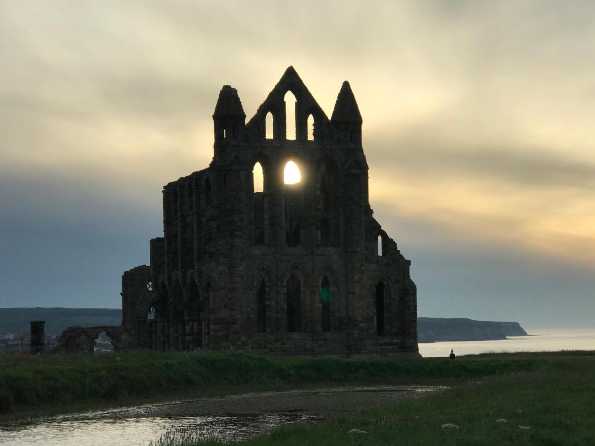 High Tide Leilighet Whitby Eksteriør bilde